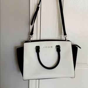 Michael Kors White & black shoulder bag purse